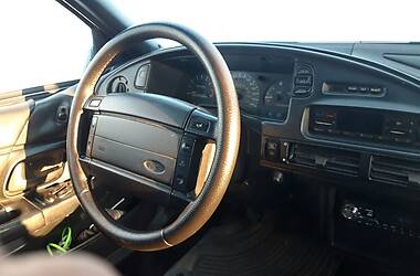 Седан Ford Taurus 1992 в Кам'янському