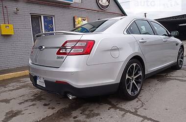 Седан Ford Taurus 2015 в Днепре