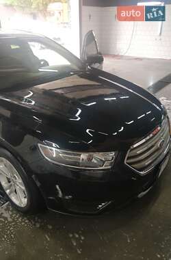 Седан Ford Taurus 2019 в 