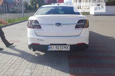 Седан Ford Taurus 2013 в Киеве