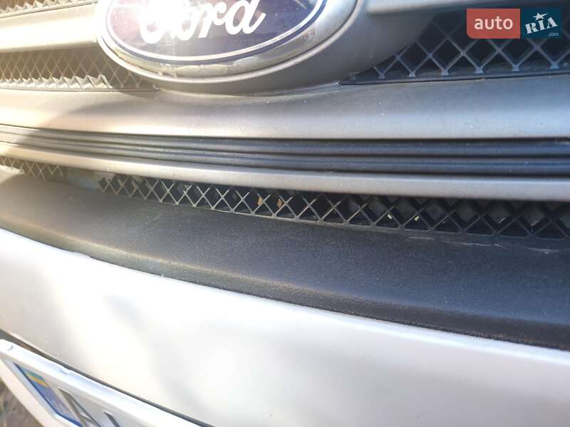 Седан Ford Taurus 2015 в Києві