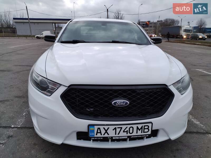 Седан Ford Taurus 2015 в Харькове