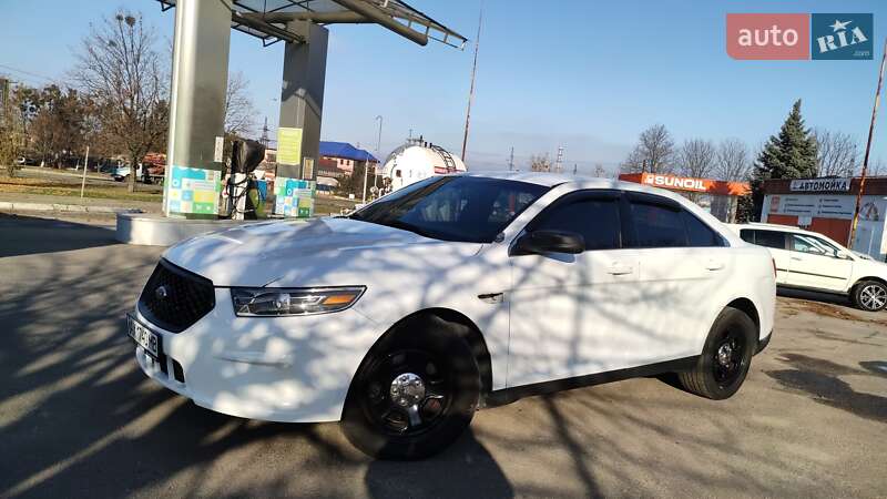 Седан Ford Taurus 2015 в Харкові