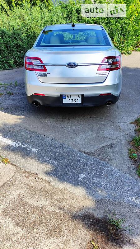 Седан Ford Taurus 2018 в Броварах