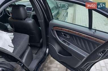 Седан Ford Taurus 2016 в Львові