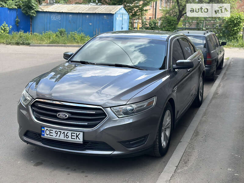 Ford Taurus 2012