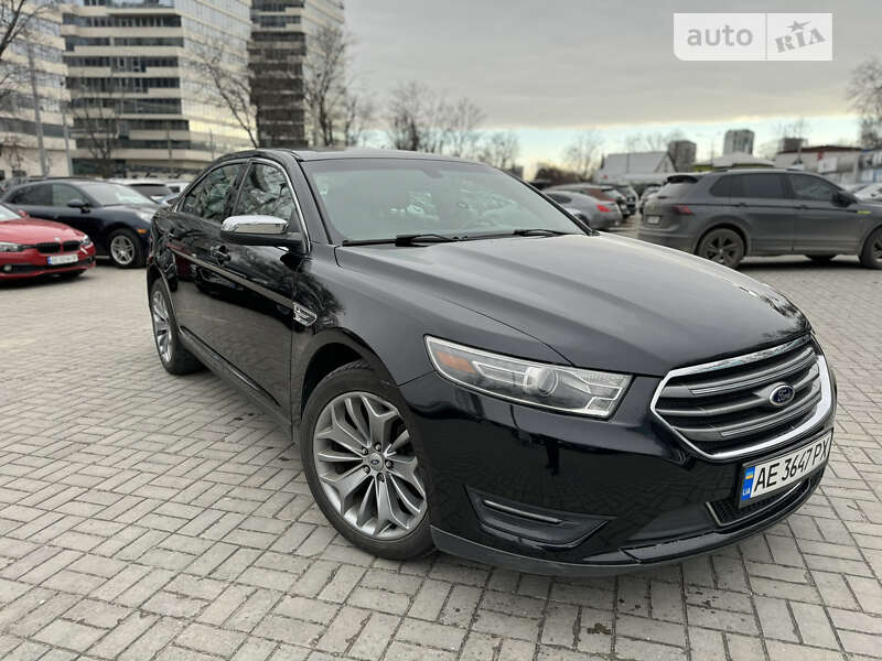 Ford Taurus 2018
