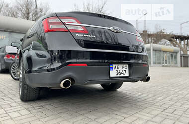 Седан Ford Taurus 2018 в 