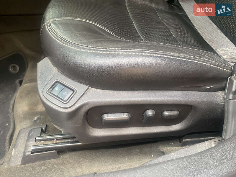 Седан Ford Taurus 2013 в Киеве