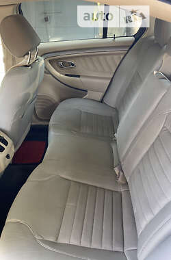Седан Ford Taurus 2014 в Кропивницком