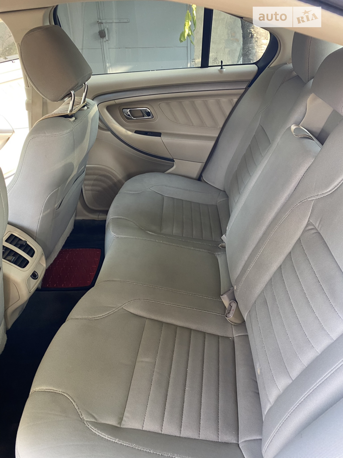 2014 Ford Taurus - мініатюра 8