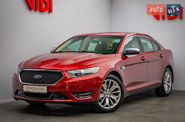 Седан Ford Taurus 2015 в Києві