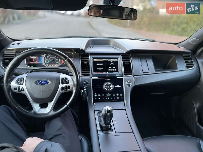 Седан Ford Taurus 2017 в Луцке