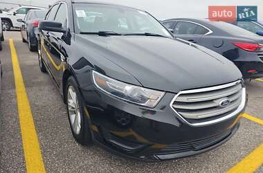 Седан Ford Taurus 2015 в Ивано-Франковске