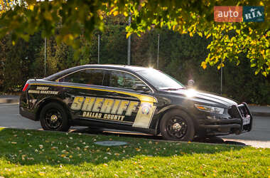 Седан Ford Taurus 2017 в 
