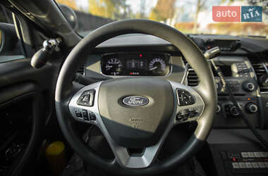 Седан Ford Taurus 2017 в 