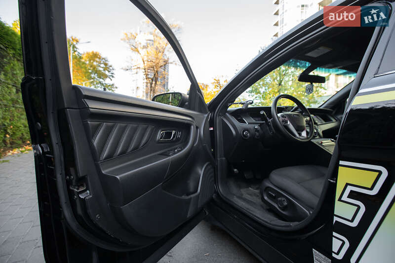 Седан Ford Taurus 2017 в Киеве