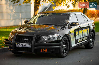 Седан Ford Taurus 2017 в 