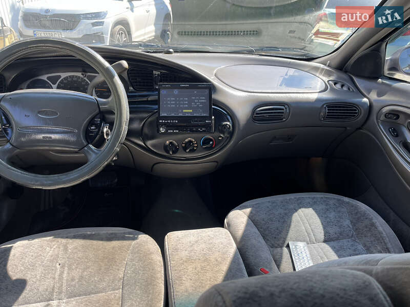 Седан Ford Taurus 1996 в 