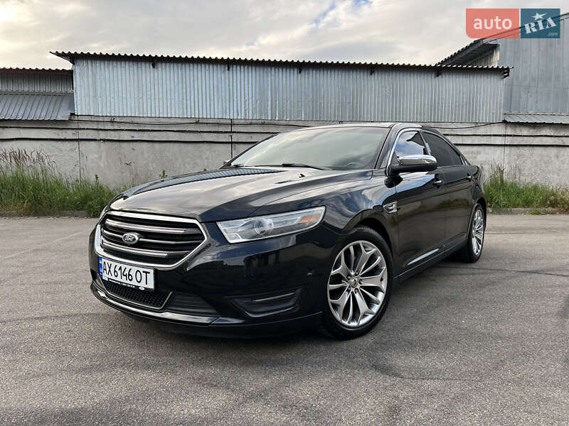 Ford Taurus 2013
