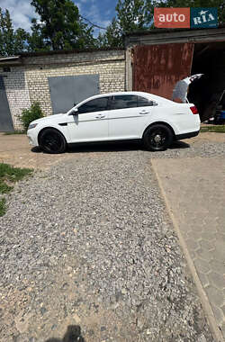 Седан Ford Taurus 2014 в Харькове