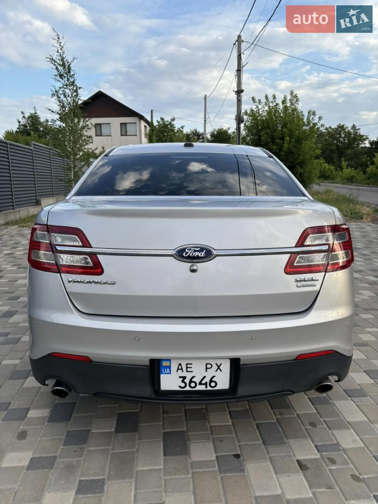 2012 Ford Taurus - мініатюра 2