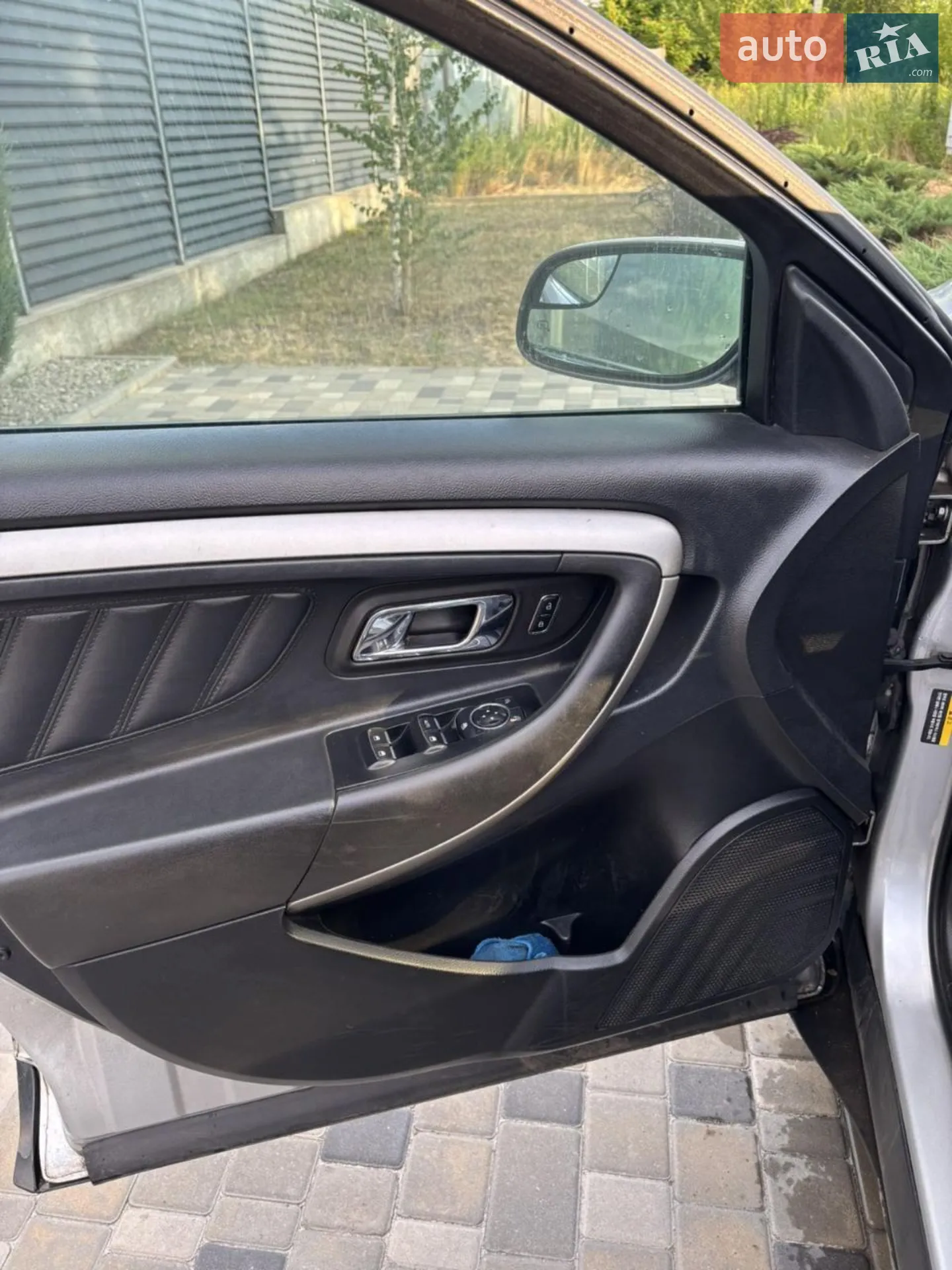 2012 Ford Taurus - мініатюра 17