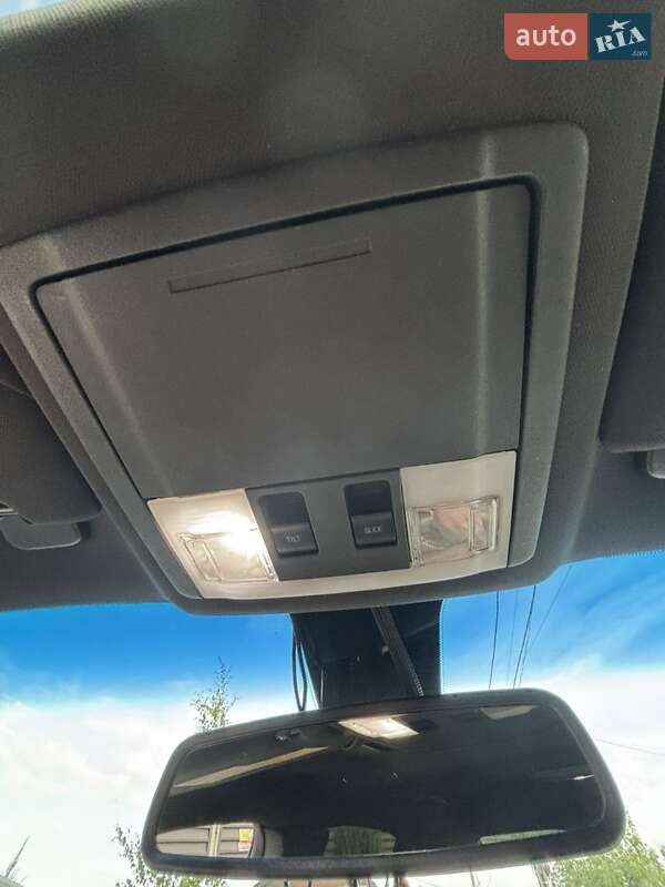 Седан Ford Taurus 2012 в Днепре