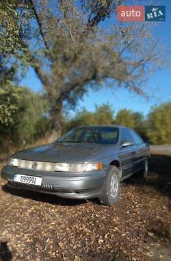 Седан Ford Taurus 1990 в Носовке