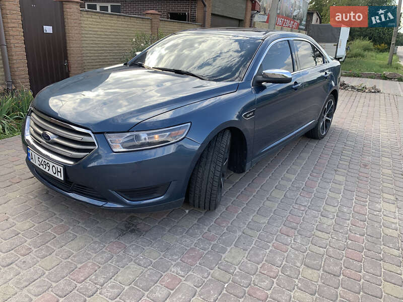 Седан Ford Taurus 2018 в Киеве