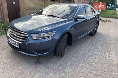 Седан Ford Taurus 2018 в 