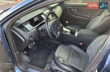 Седан Ford Taurus 2018 в 