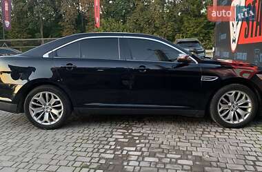 Седан Ford Taurus 2017 в 