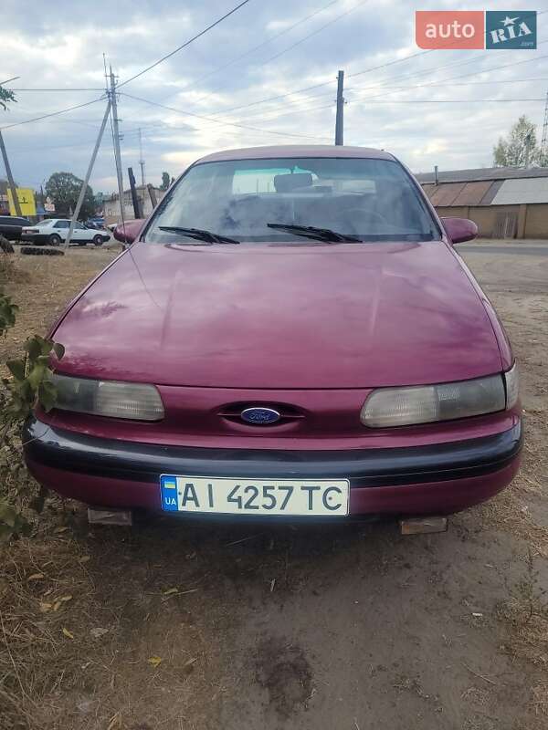 Седан Ford Taurus 1992 в Изюме
