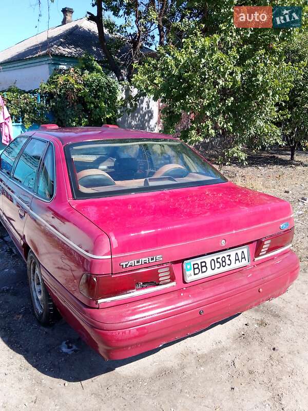 Седан Ford Taurus 1990 в Днепре