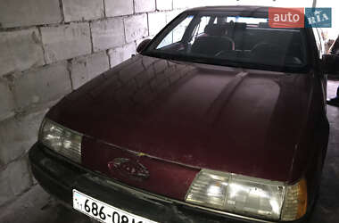 Седан Ford Taurus 1990 в Гнедине