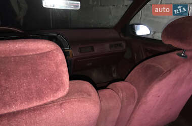 Седан Ford Taurus 1990 в Гнедине