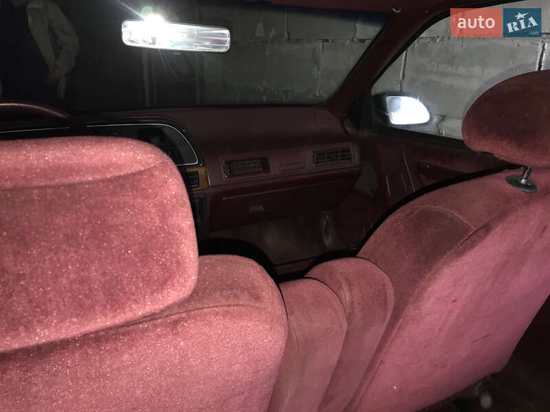 Седан Ford Taurus 1990 в Гнедине фото 10 Седан Ford Taurus 1990 в Гнедине