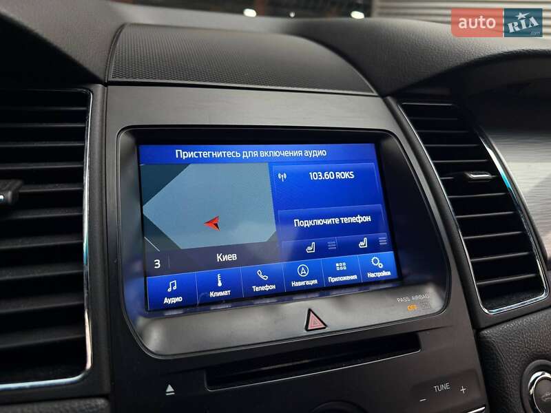 Седан Ford Taurus 2016 в Києві