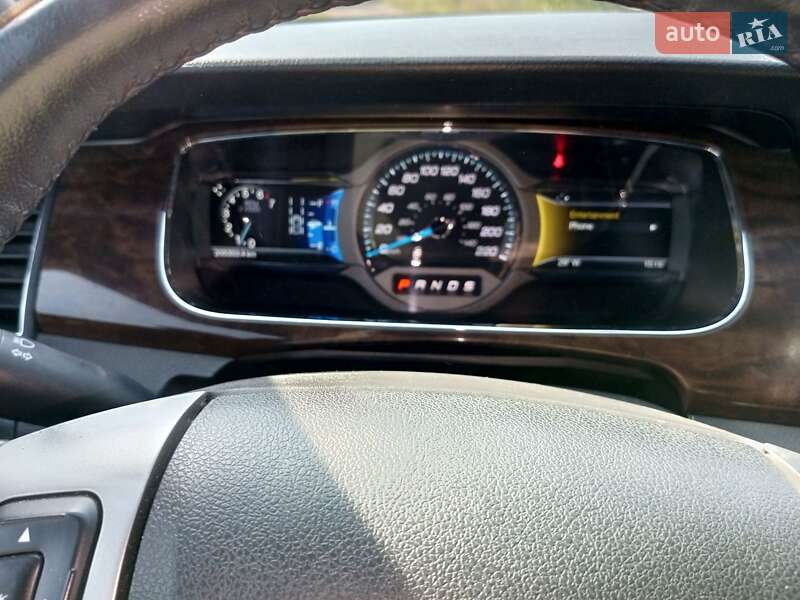 Седан Ford Taurus 2014 в Фастове