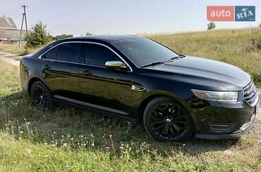 Седан Ford Taurus 2014 в Фастове