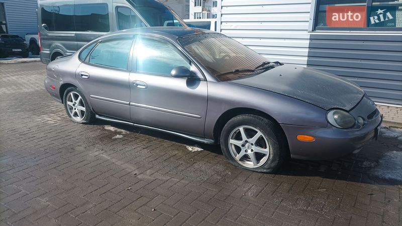 Седан Ford Taurus 1996 в Виннице