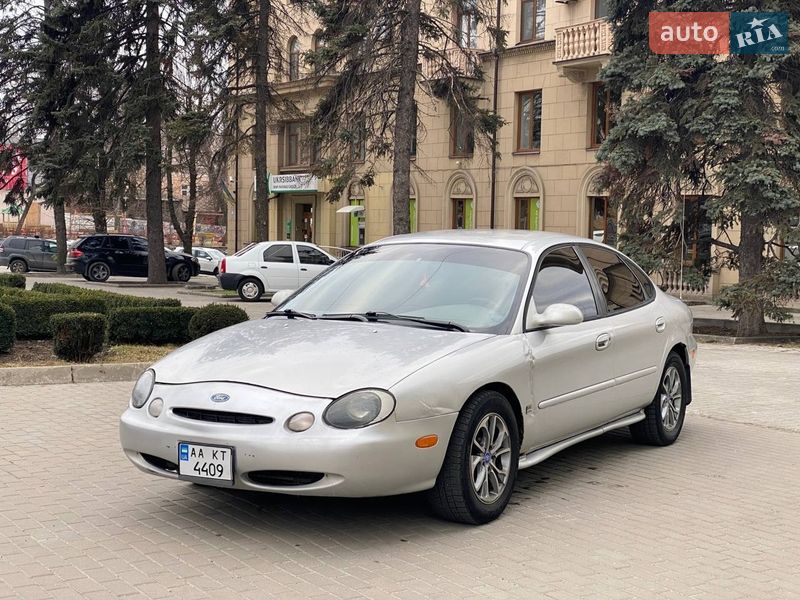 Седан Ford Taurus 1996 в Запорожье