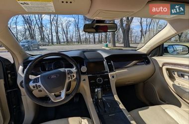 Седан Ford Taurus 2017 в Николаеве