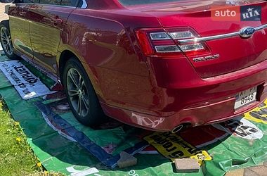 Седан Ford Taurus 2016 в Броварах