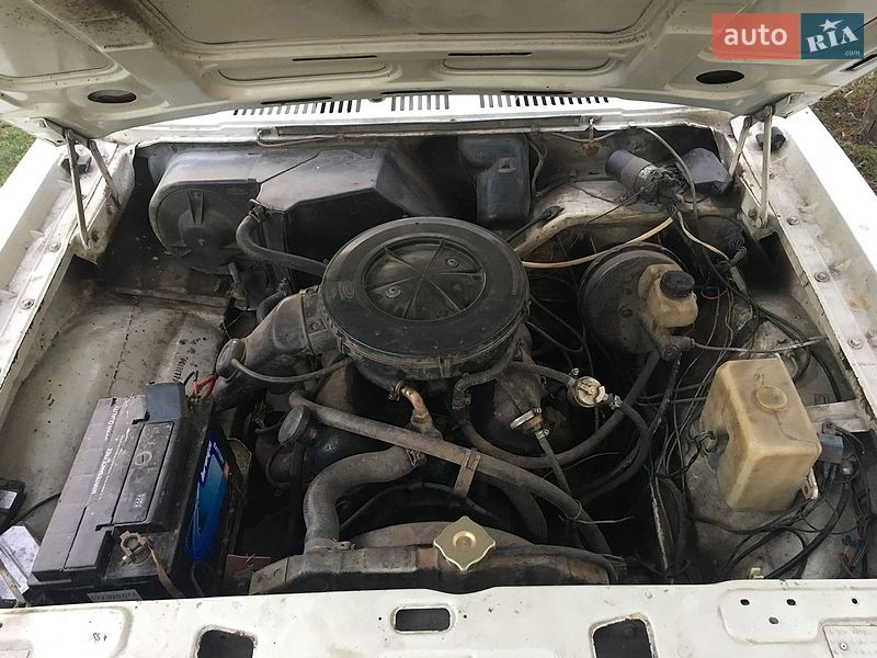 Седан Ford Taurus 1986 в Рава-Руській