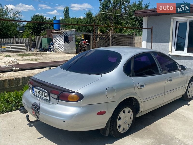 Ford Taurus 1996