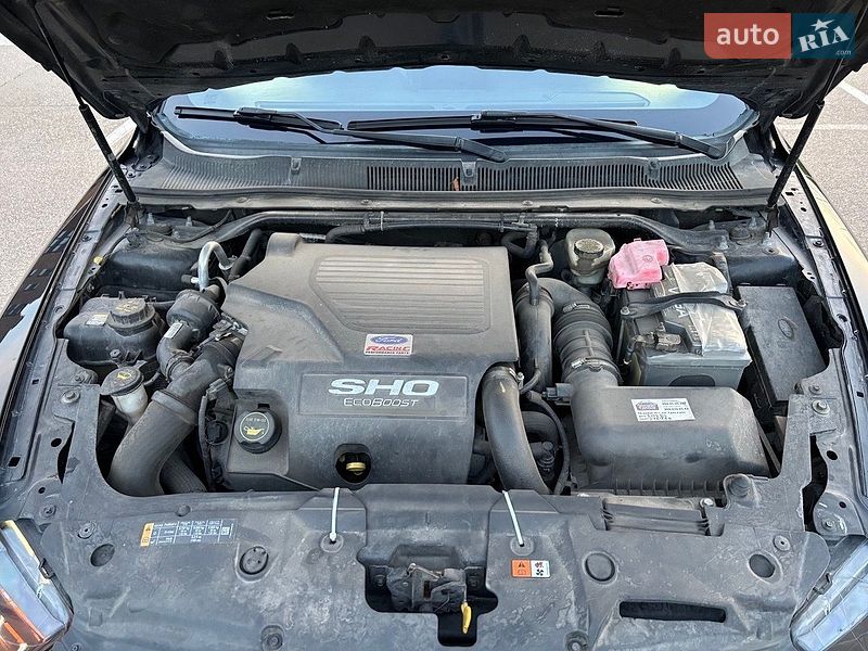 Седан Ford Taurus 2014 в Обухове