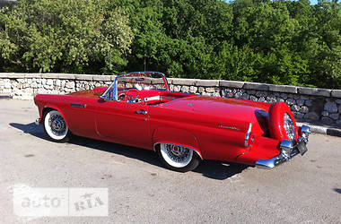 Кабриолет Ford Thunderbird 1955 в 