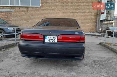 Купе Ford Thunderbird 1992 в 